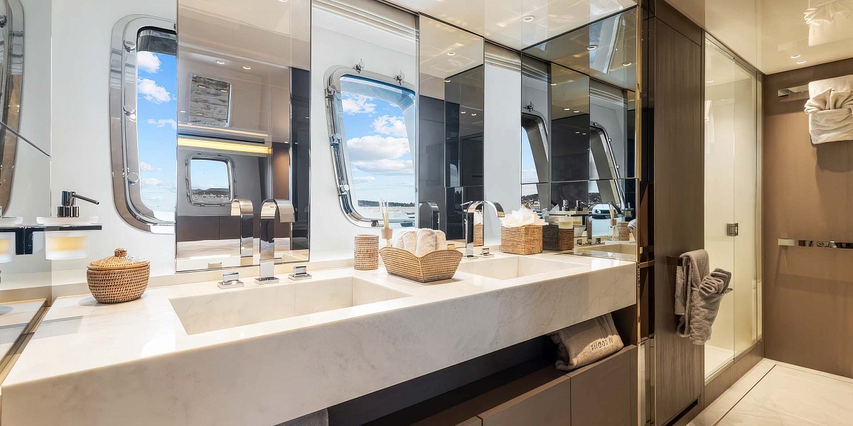 Аренда яхты Sanlorenzo SX88 VINCI II во Франции, Монако, Канны, Ницца